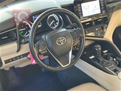 تۆیۆتا کامری